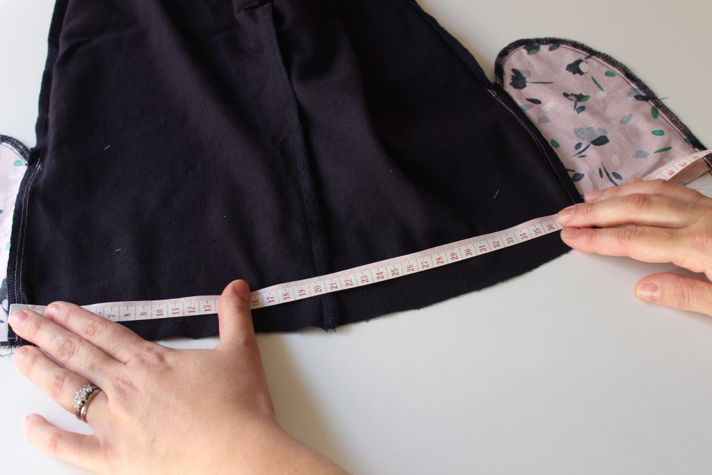 Measure back waist width